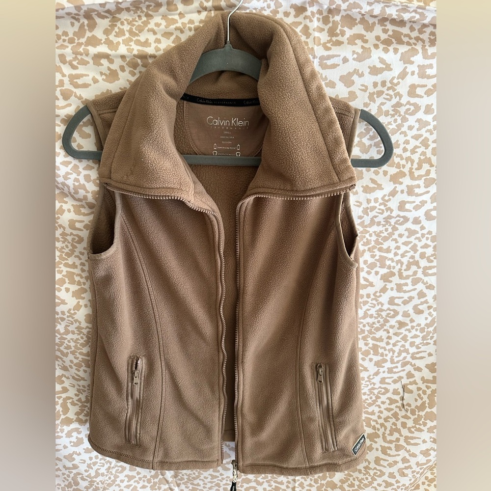 CALVIN KLEIN PERFORMANCE VEST